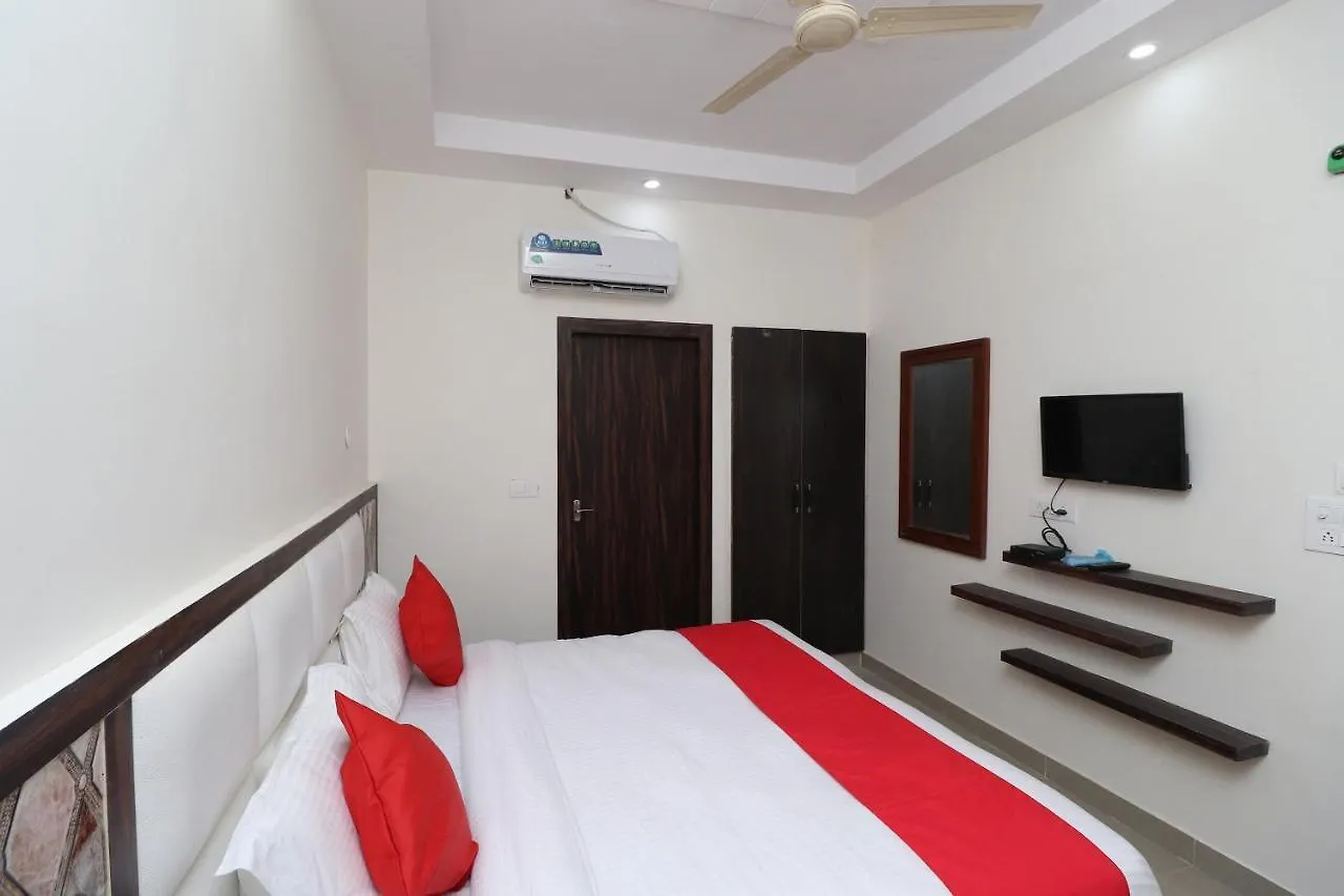Hostel The Hosteller Agra India