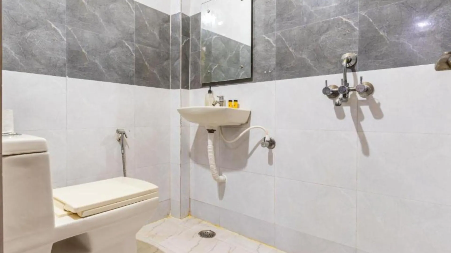 The Hosteller Agra India