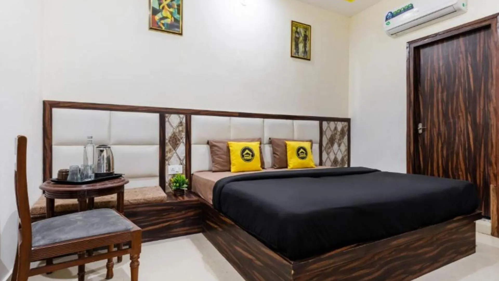 The Hosteller Agra Hostel