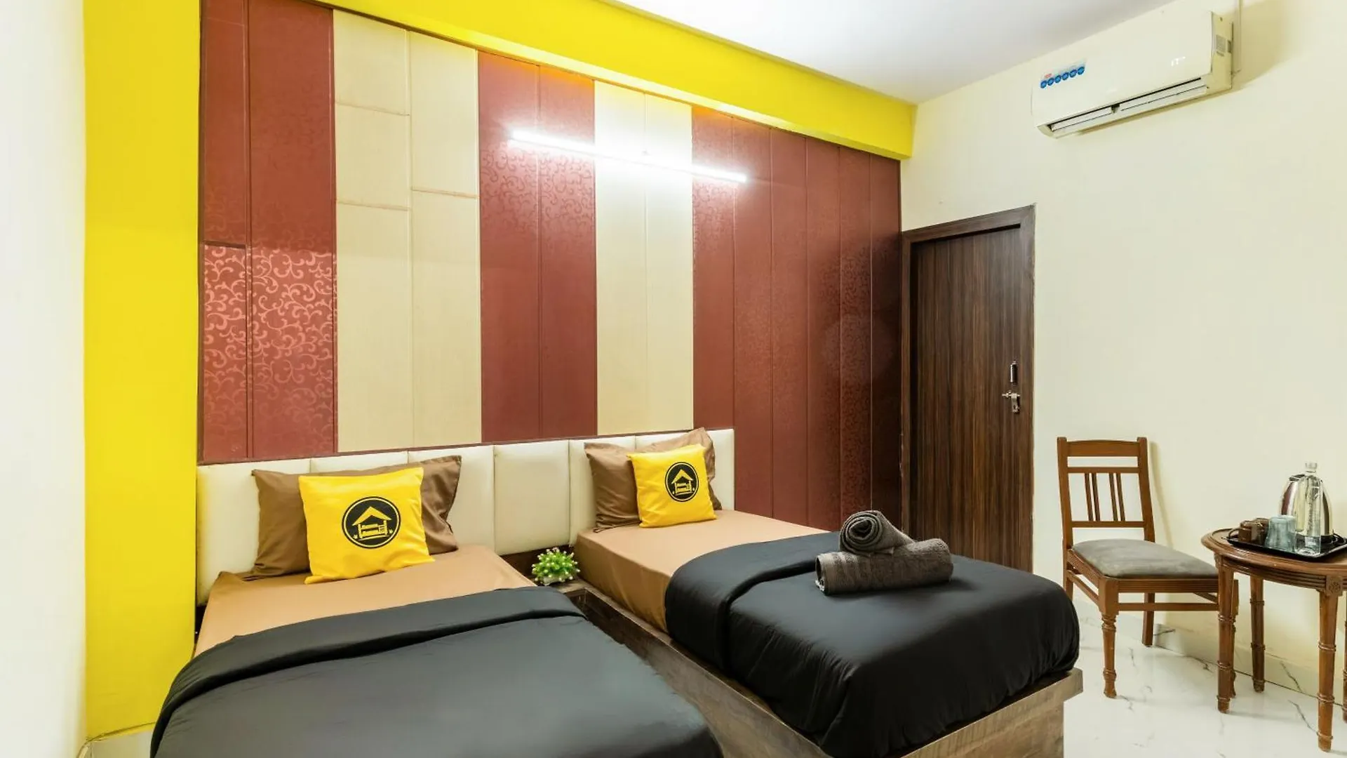 The Hosteller Agra