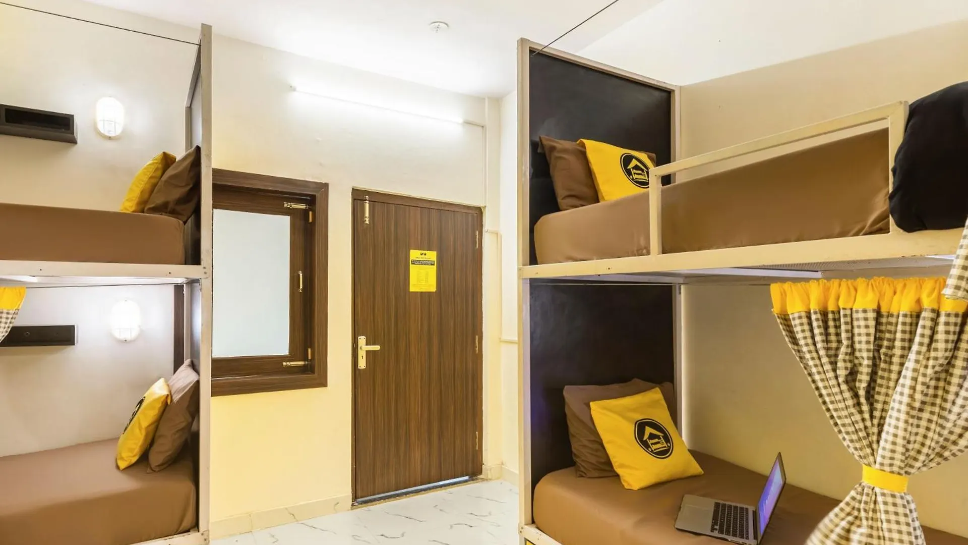Hostel The Hosteller Agra
