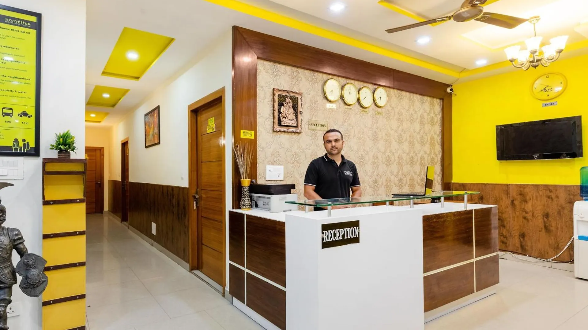The Hosteller Agra